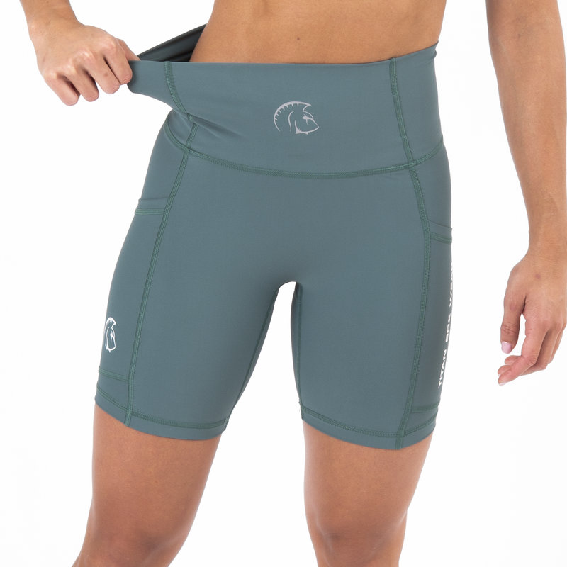 Pantalón Corto AuraLux II 6" Tights Cintura Alta (Core Forest Green) 4 Pantalón Corto AuraLux II 6" Tights Cintura Alta (Core Forest Green) - Imagen 4