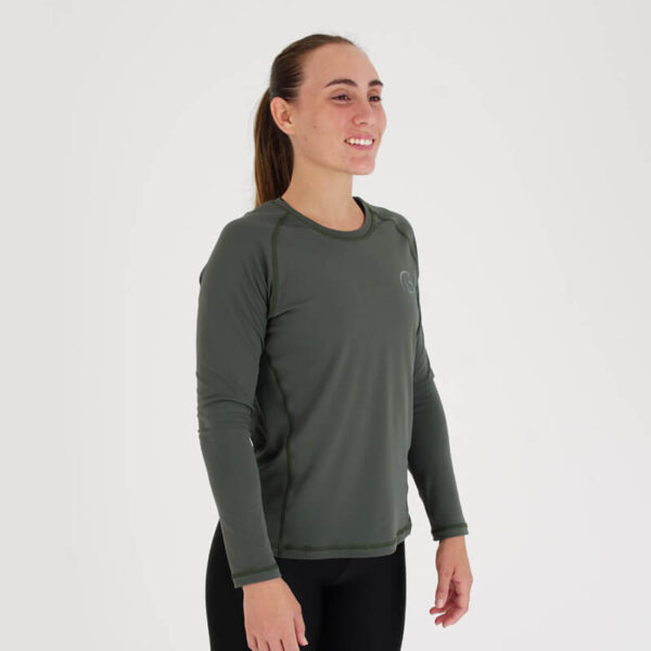 camiseta-cross-training-mujer-manga-larga-climaguard-core-green