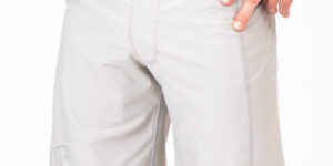 Pantalón cross training Core Light Grey,,,